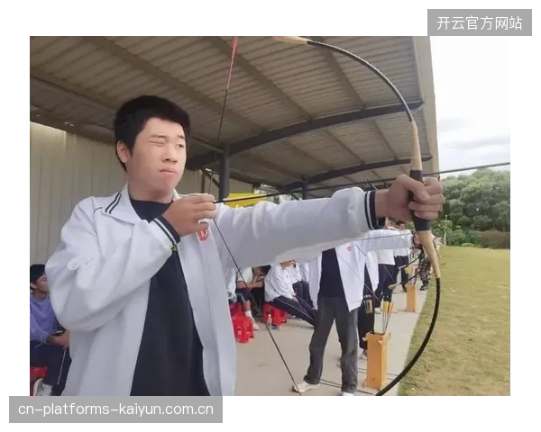 射箭教练推出“静心射术”系列课程，反响热烈